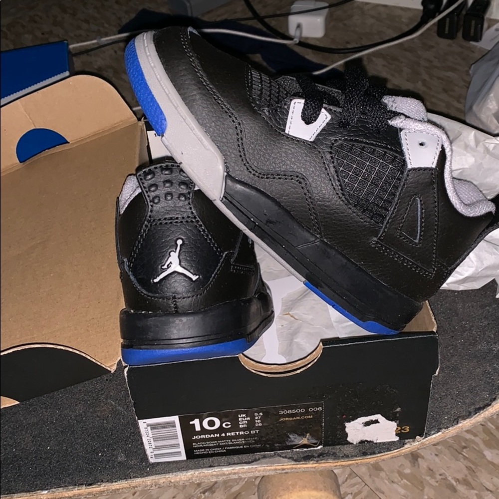 Toddler Jordan size 10c
